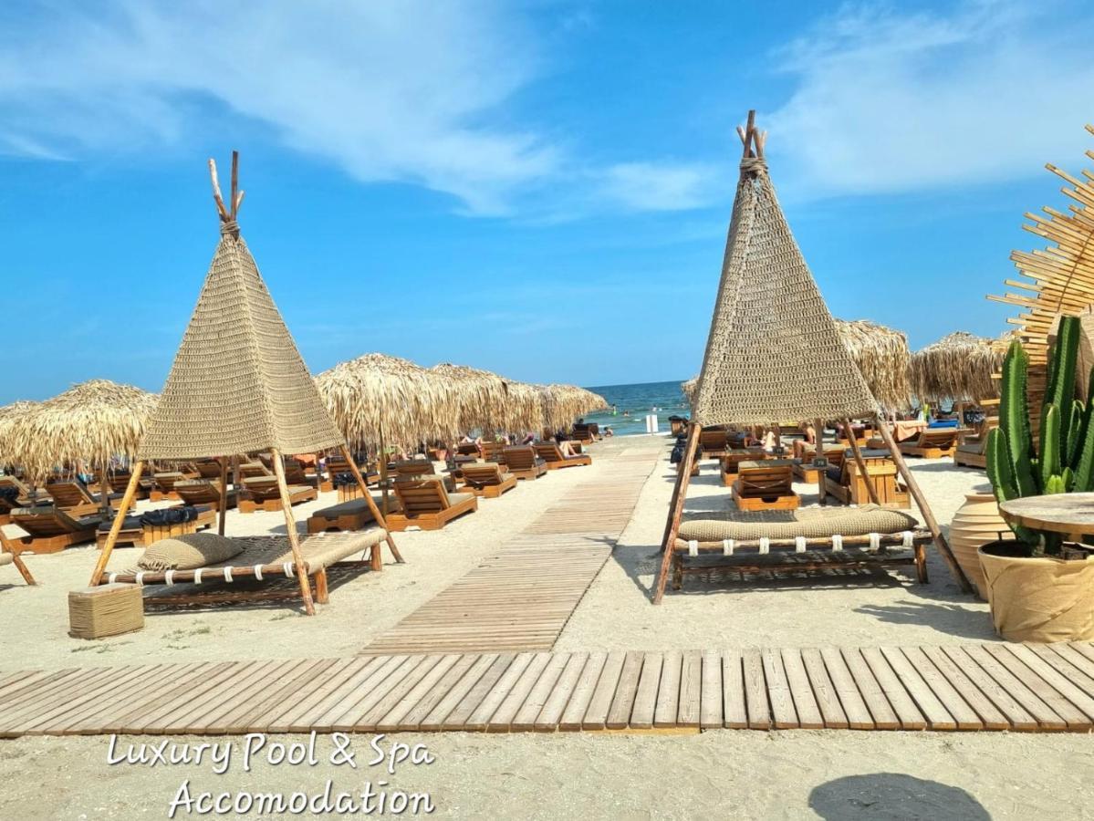 Crystal Beach - Infinity Pool & Spa Resort ナボダリ エクステリア 写真