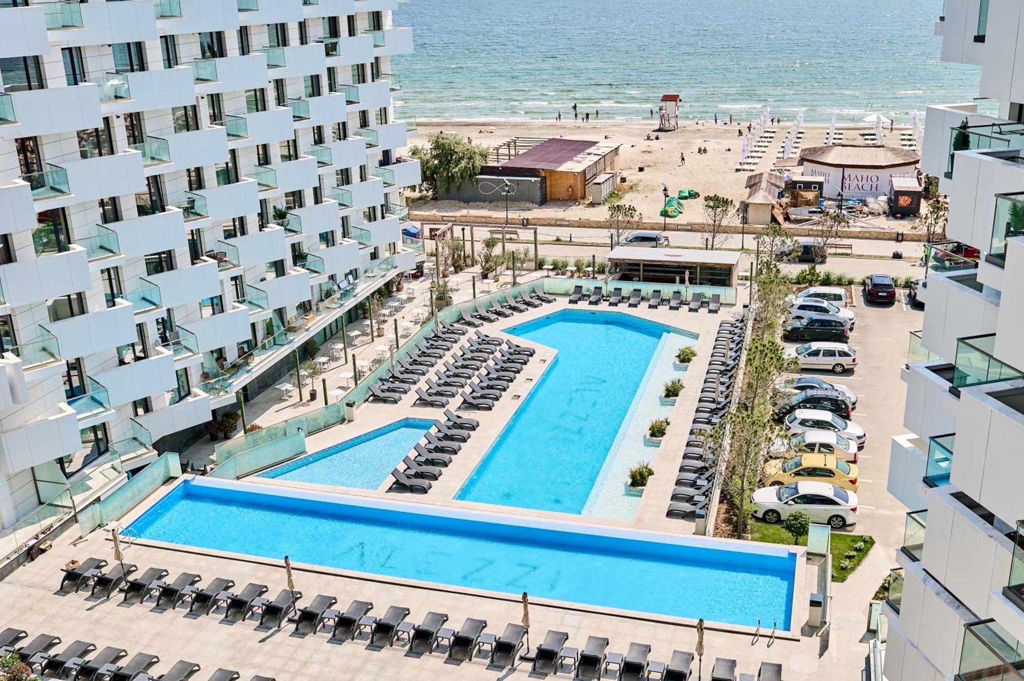 Crystal Beach - Infinity Pool & Spa Resort ナボダリ エクステリア 写真