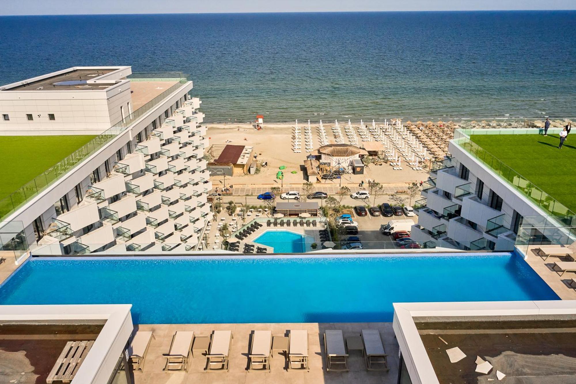 Crystal Beach - Infinity Pool & Spa Resort ナボダリ エクステリア 写真